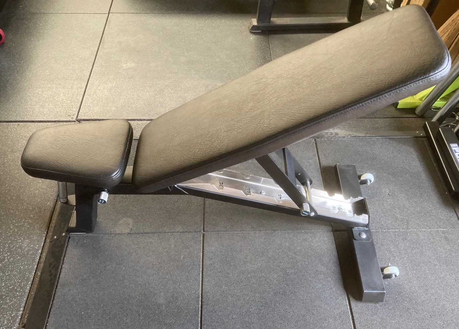 ELEIKO Adjustable Bench (Clearance) 3 ELEIKO Adjustable Bench (Clearance)