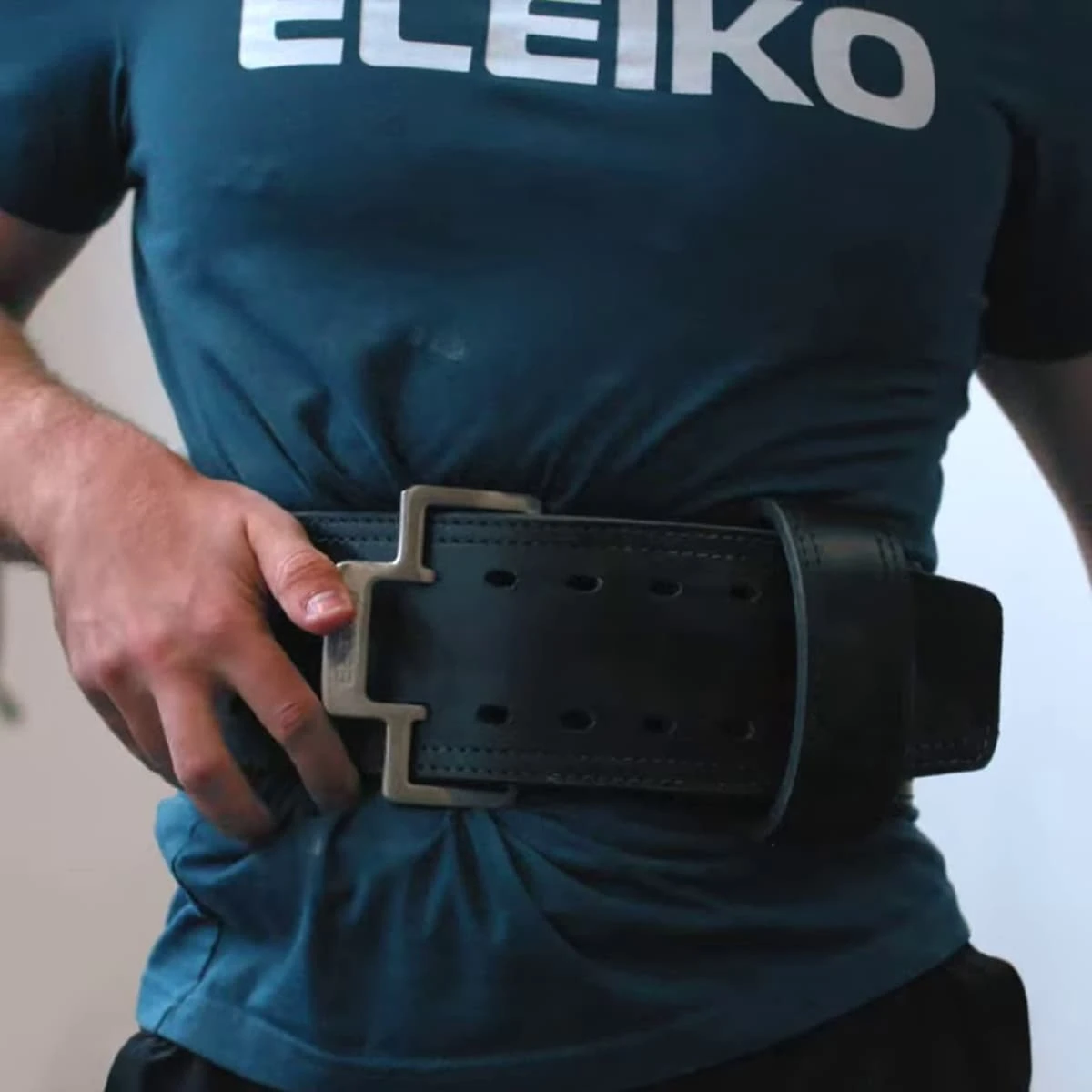 Eleiko Powerlifting Belt - Black 4 Eleiko Powerlifting Belt - Black - Image 2
